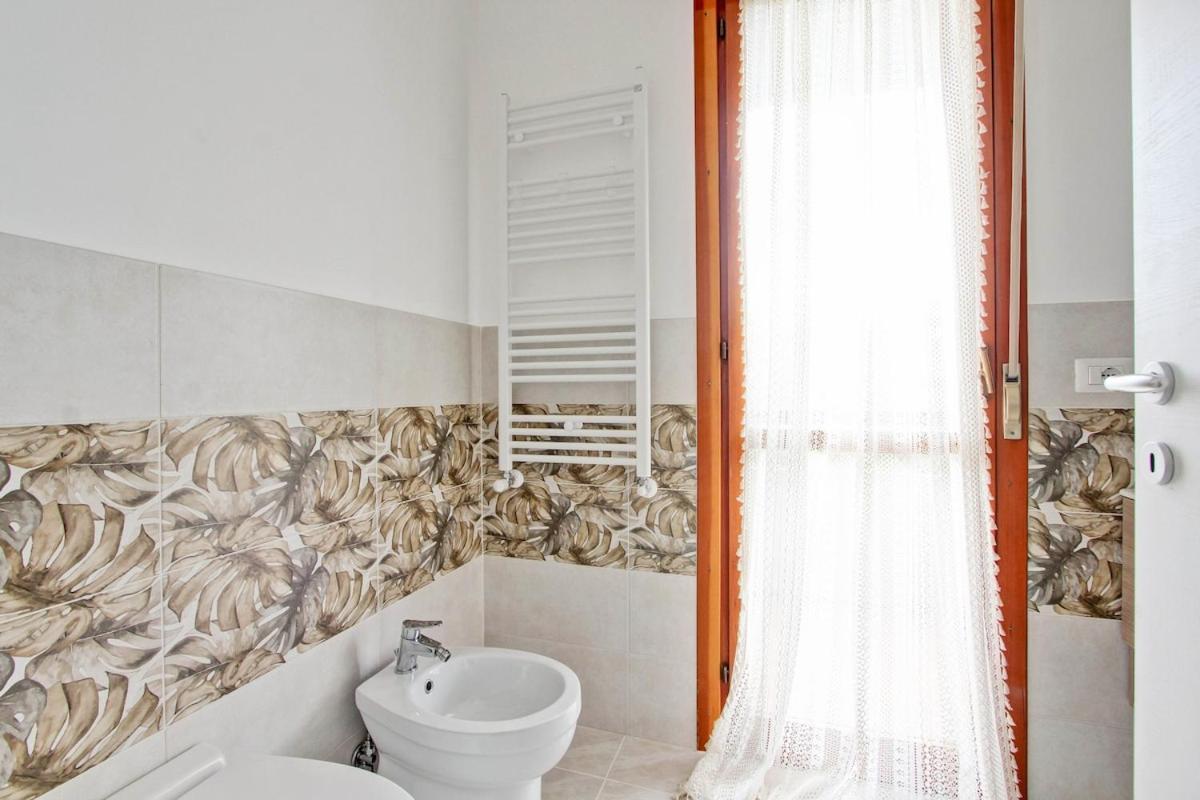 Eur Torrino Apartment, Vicino La Stazione Metro Tor Di Valle Apartamento