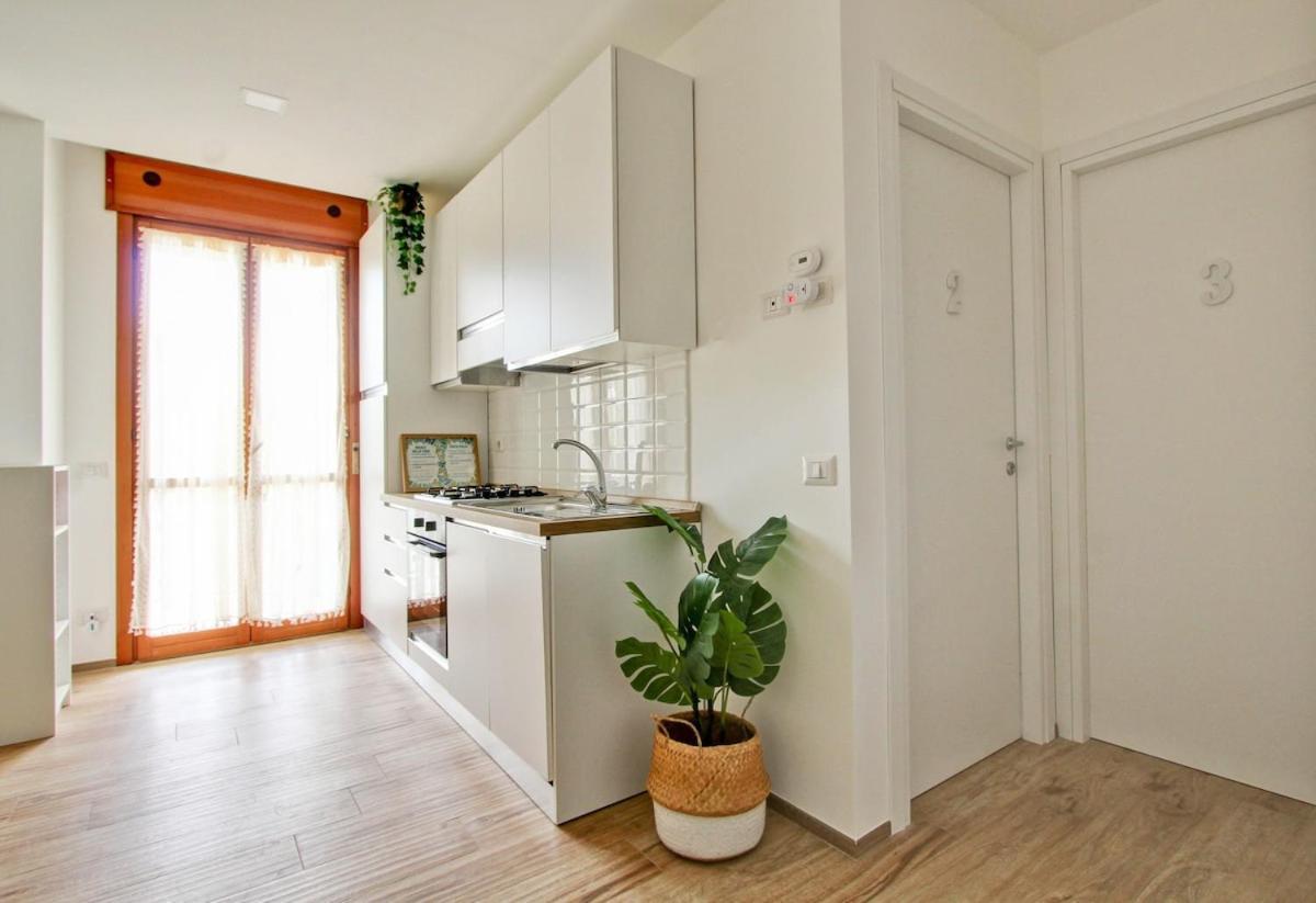 Appartamento Eur Torrino Apartment, Vicino La Stazione Metro Tor Di Valle