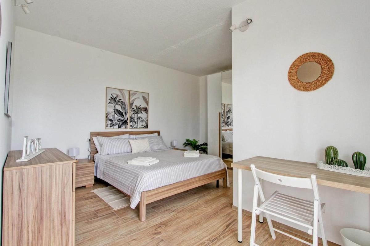 Appartamento Eur Torrino Apartment, Vicino La Stazione Metro Tor Di Valle *