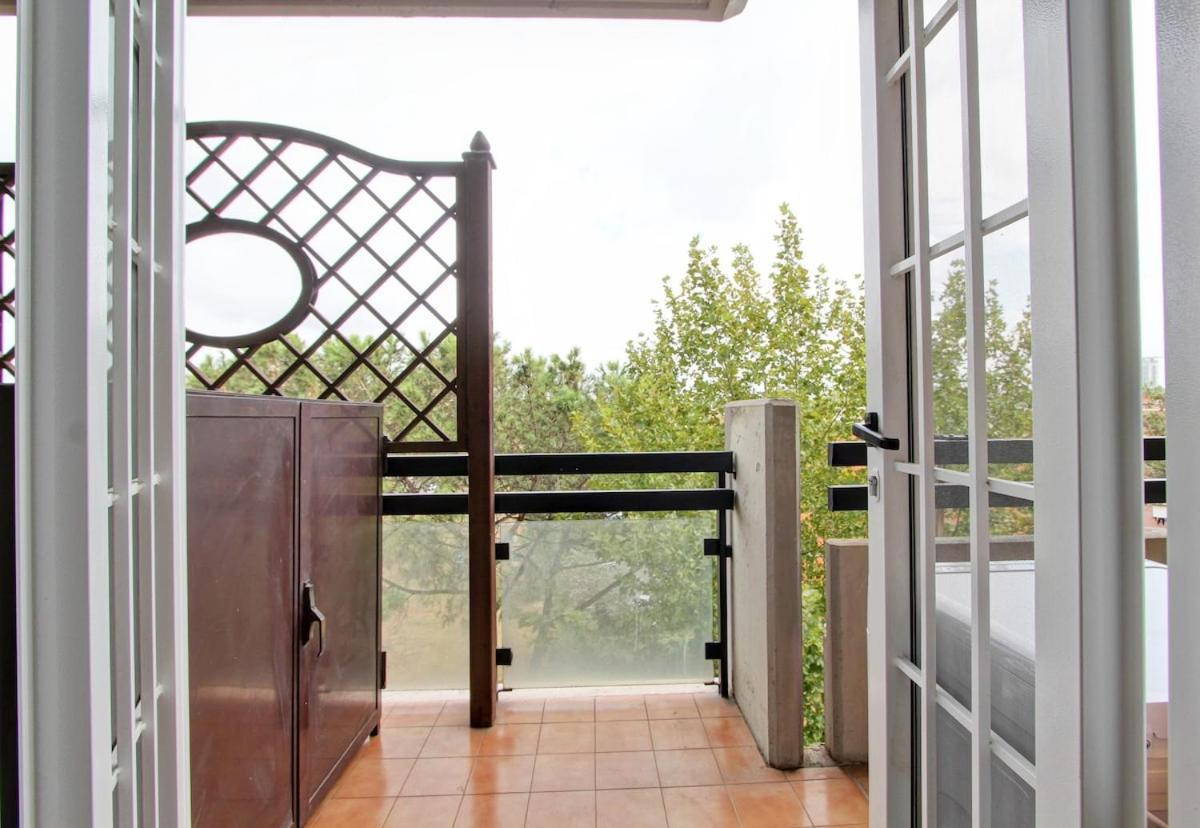Eur Torrino Apartment, Vicino La Stazione Metro Tor Di Valle Appartamento