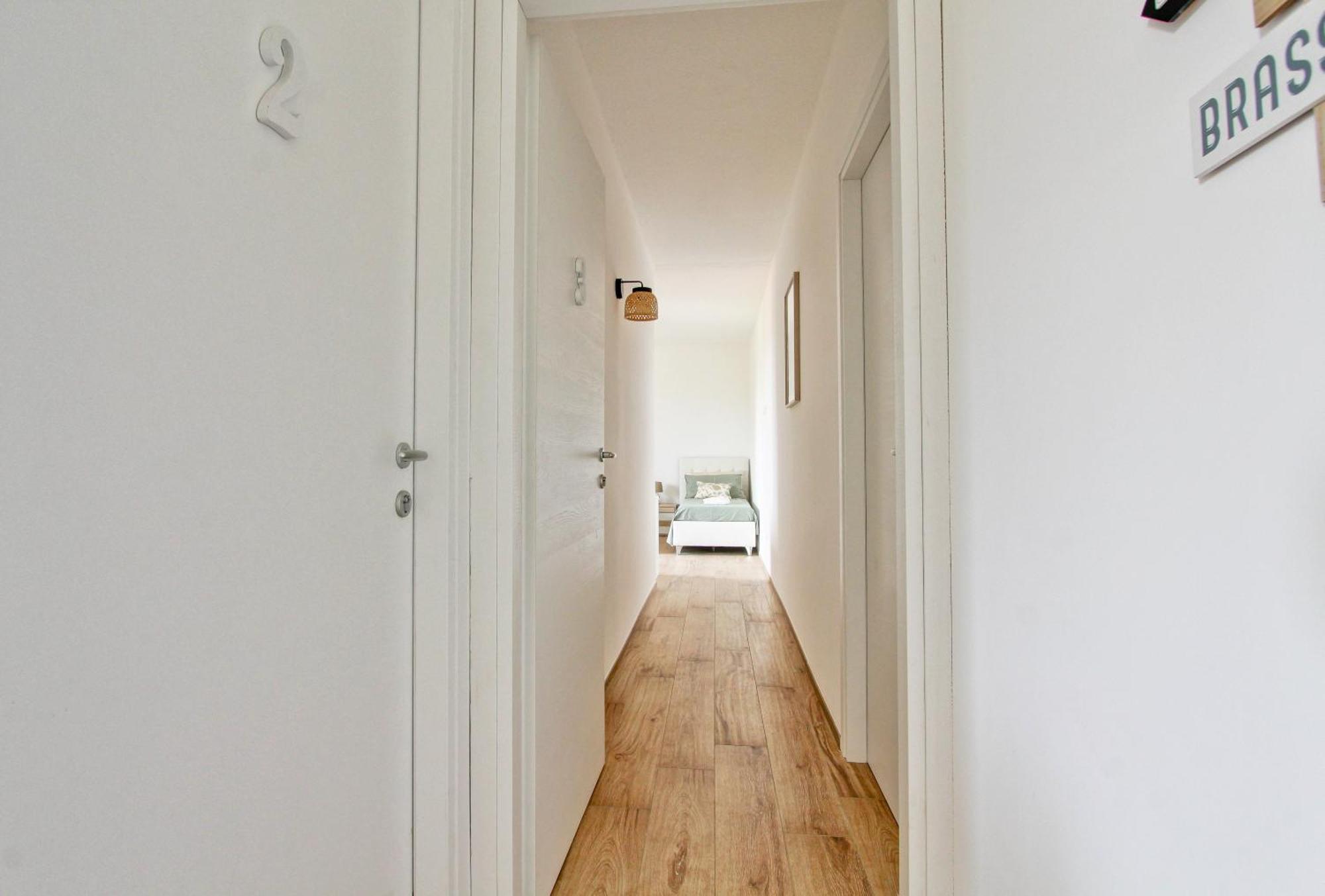 Eur Torrino Apartment, Vicino La Stazione Metro Tor Di Valle Appartamento *