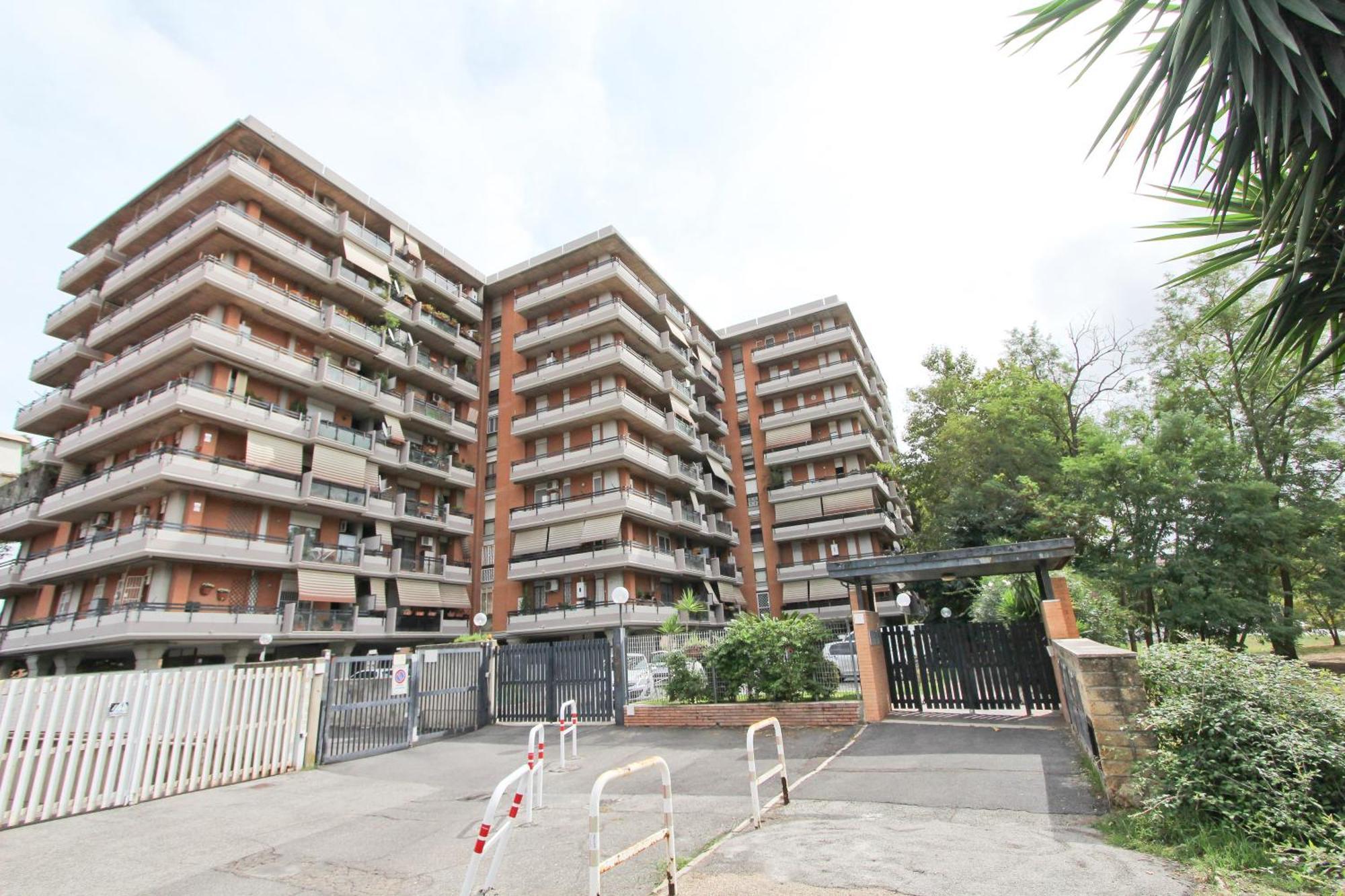 Eur Torrino Apartment, Vicino La Stazione Metro Tor Di Valle Appartamento Roma